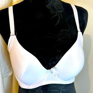 Angelina White Full-Coverage Wired T Shirt Bra with Adjustable Straps
